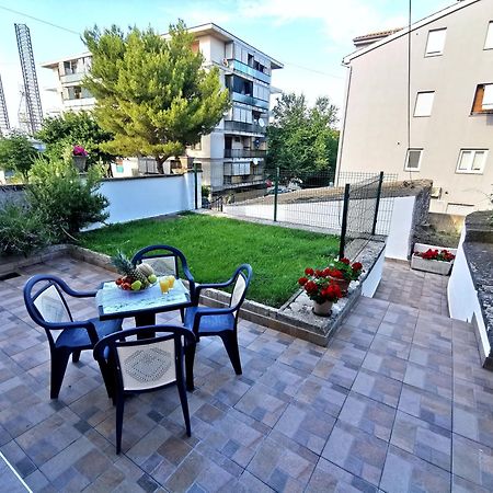 Parun Apartment Пула Екстериор снимка
